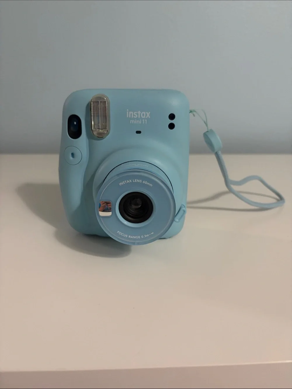Instax mini 11 camera